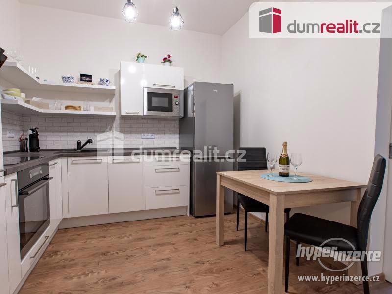 Pronájem bytu 2+1, 47 m2 + Teresa - Praha Žižkov